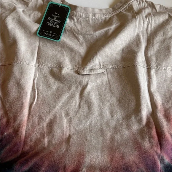 NWT Nightmare Before Christmas 100% Organic Cotton Women’s shirt Black tie dye L - Picture 9 of 11
